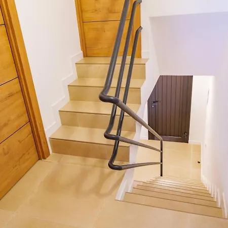 Tenerife Surf & Sun In Americas * Playa de las Americas (Tenerife)